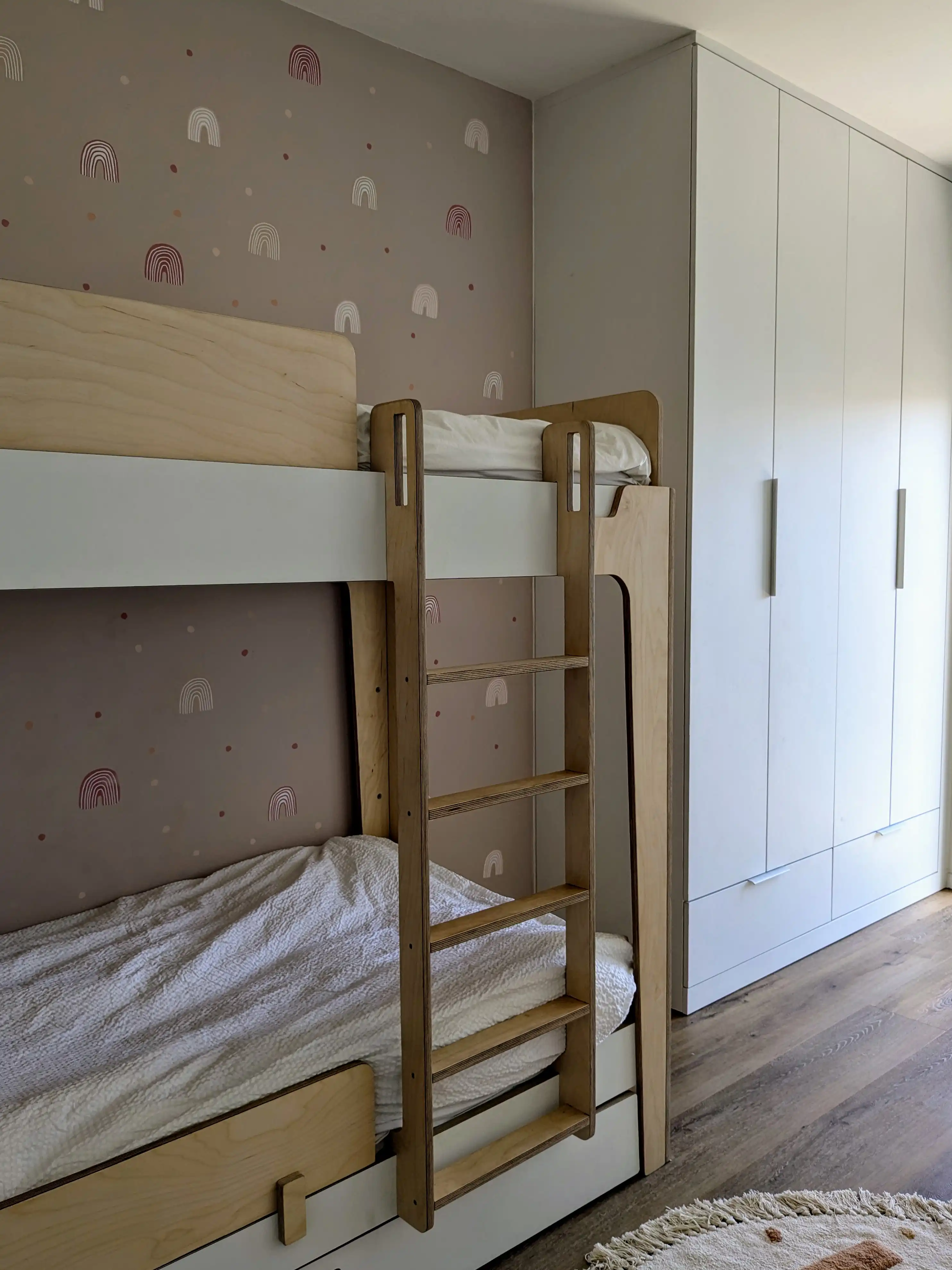 עיצוב חדר בנות מיטת עם קומותיים